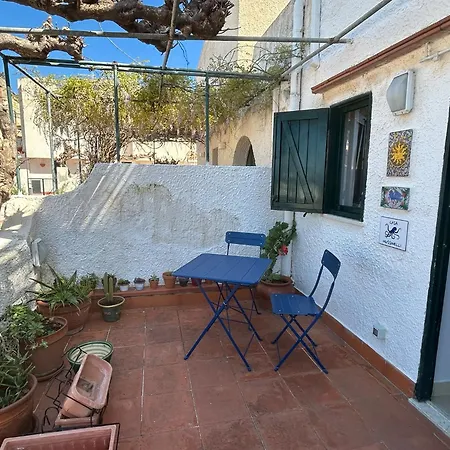 Ferienhaus Octopus Isulidda *